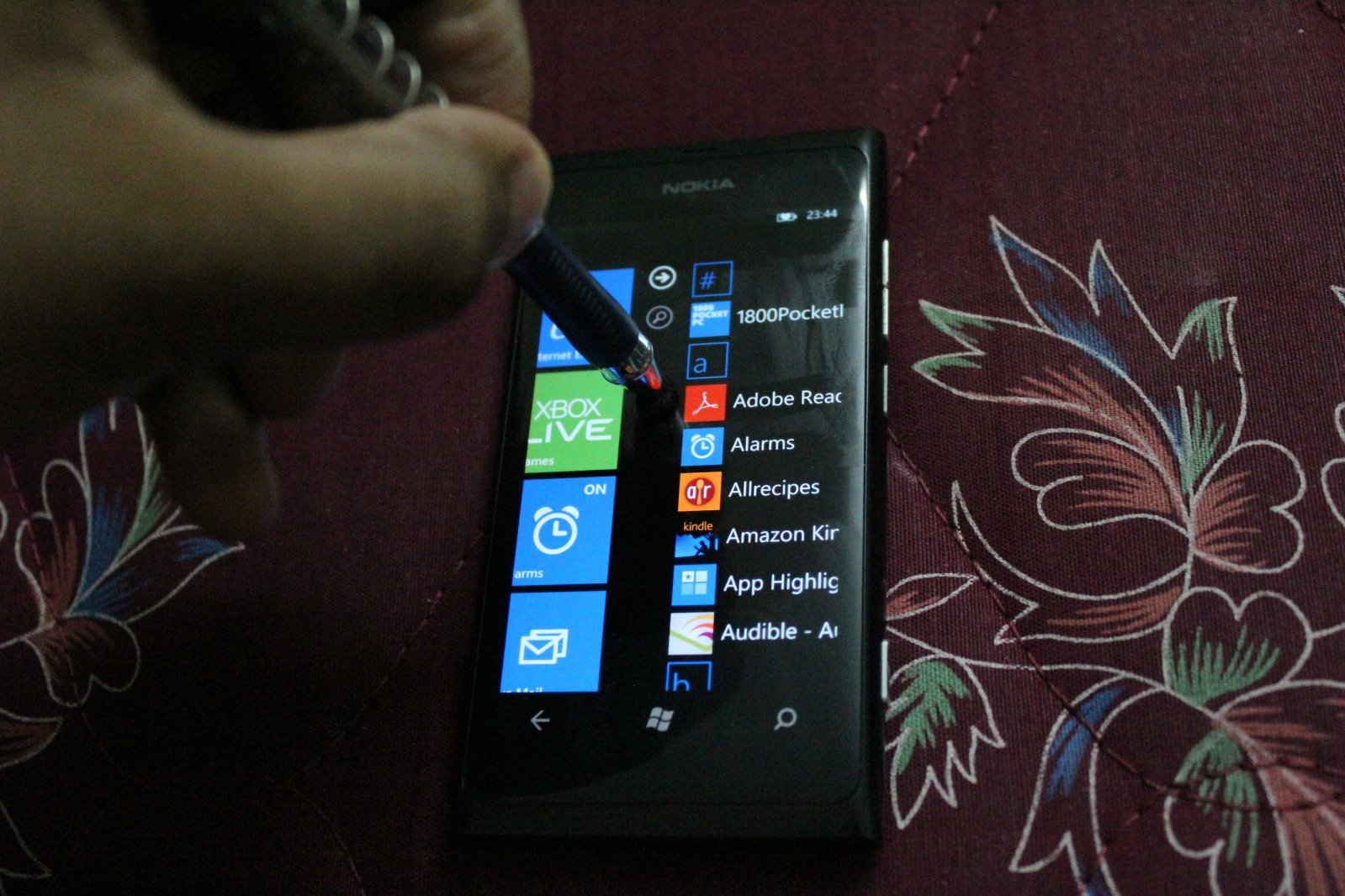 The stylus works brilliantly, trust me!